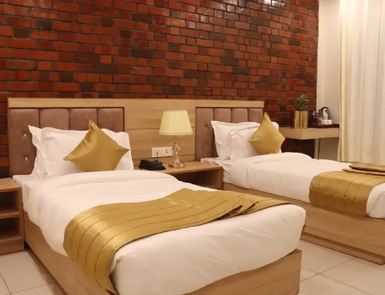 Twin-Premier-Room